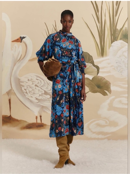 FARM Rio Dresses & Skirts - Farm Rio Blue Arabesque Floral Midi Dress with Belt